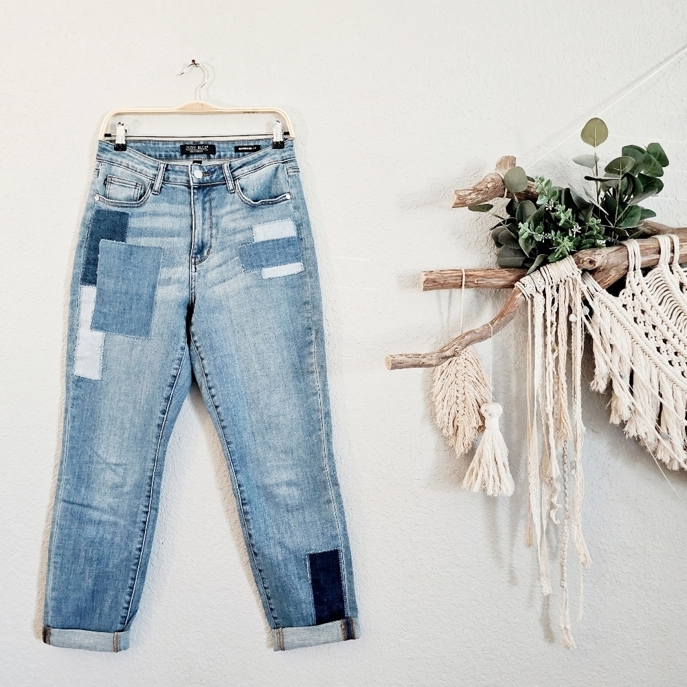 Judy Blue High Rise Medium Wash Patched Straight Leg Boyfriend Fit Jeans 7/28 - Picture 2 of 12